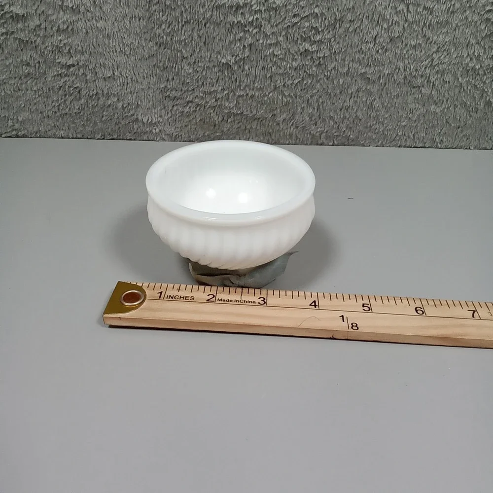 Vintage White‎ Milk Glass Swirl Ribbed Small Bowl with Green Velvet Bow Accent